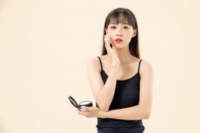 洛华艾芭化妆学校学美妆怎么样？有什么优势？