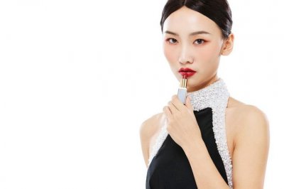 怎样的美妆学校才是正规的呢？长沙洛华艾芭资质怎么样？