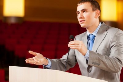 演讲的自卑心理要怎样克服