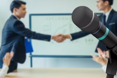 当众讲话怎样才能更精彩