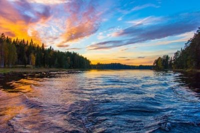 对于新手来说：如何做美甲基本方法？