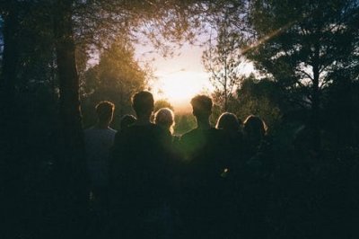 服装设计师还是服装陈列师？